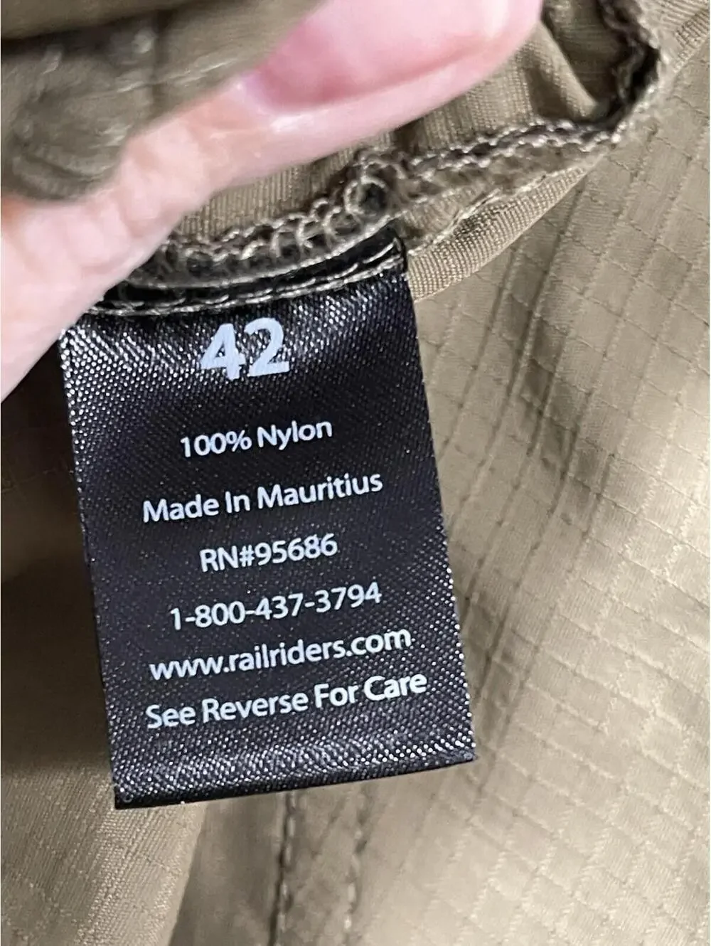 NWOT RailRiders Mens 42x32 Nylon Hiking Pants Convertible To Shorts Tan Travel